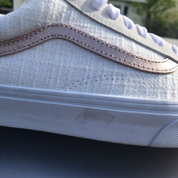 Unisex (Men’s and Women’s) Vans - Picture 4 of 5